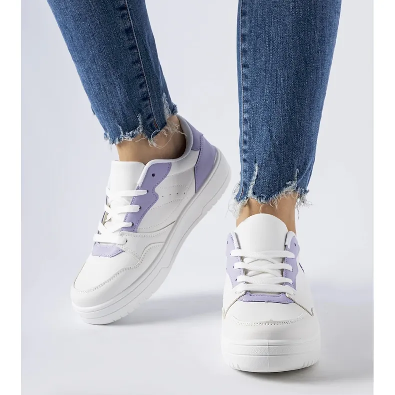 Baskets blanches avec détails Fournie violets