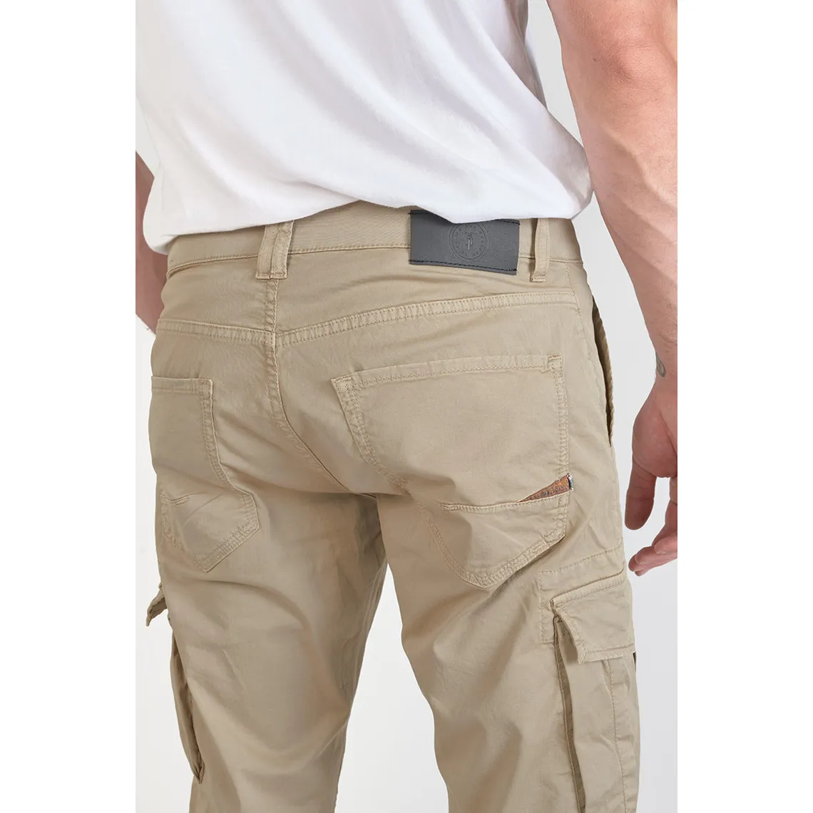 Pantalon cargo Lakme beige sable blanc en coton Le Temps des Cerises - Pantalon Homme sur MenCorner