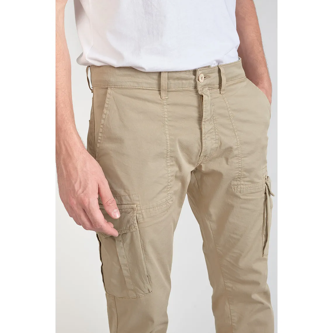 Pantalon cargo Lakme beige sable blanc en coton Le Temps des Cerises - Pantalon Homme sur MenCorner