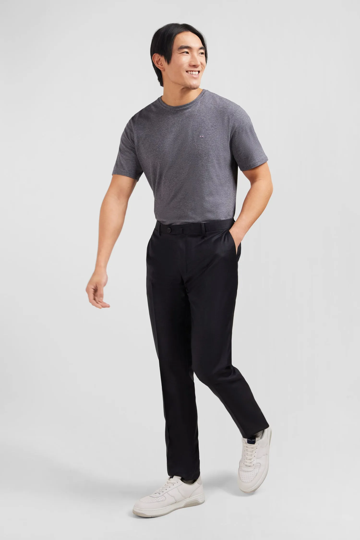 Pantalon slim gris foncé en laine à plis cassés