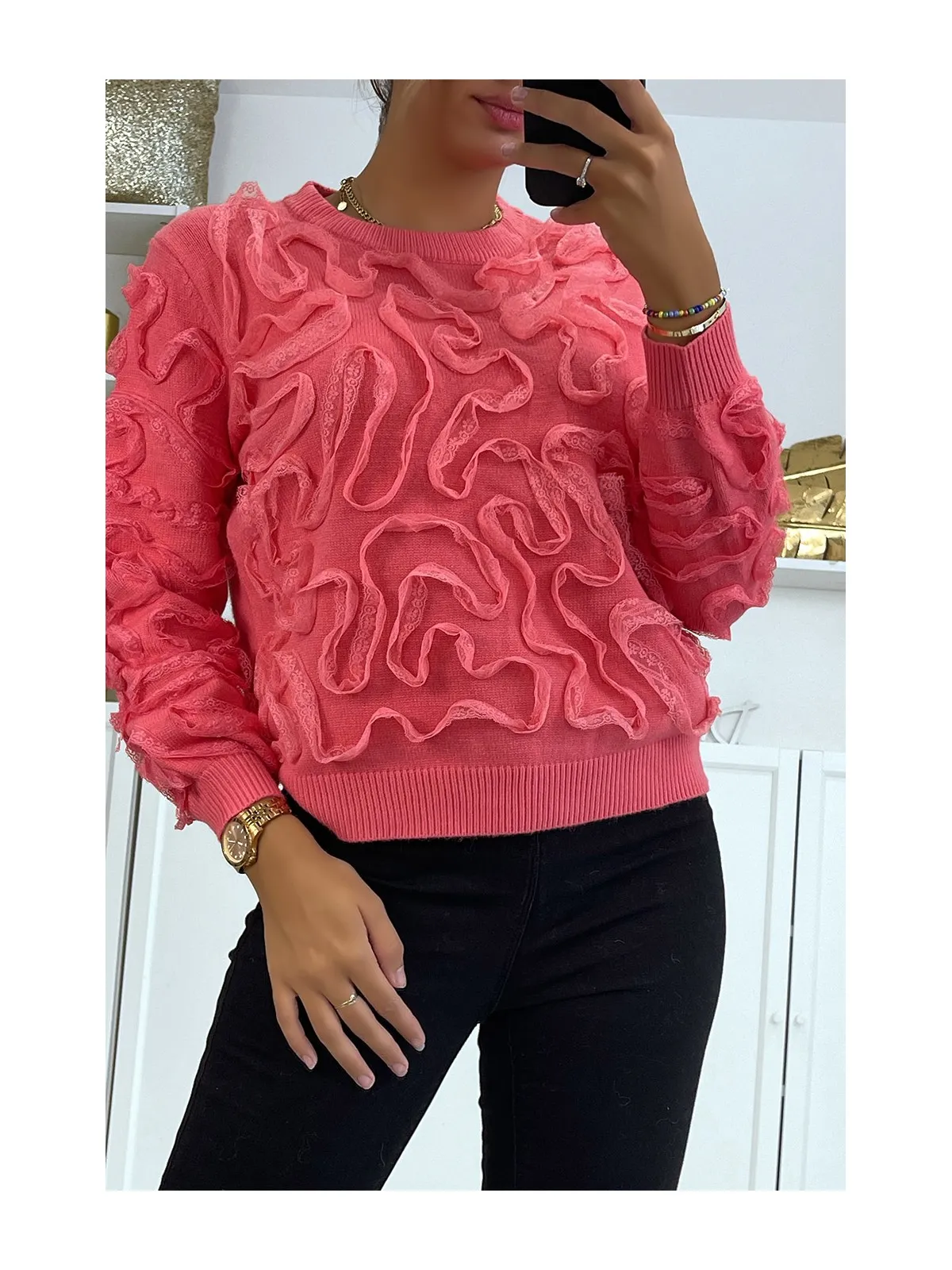 Pull corail à motif en tulle