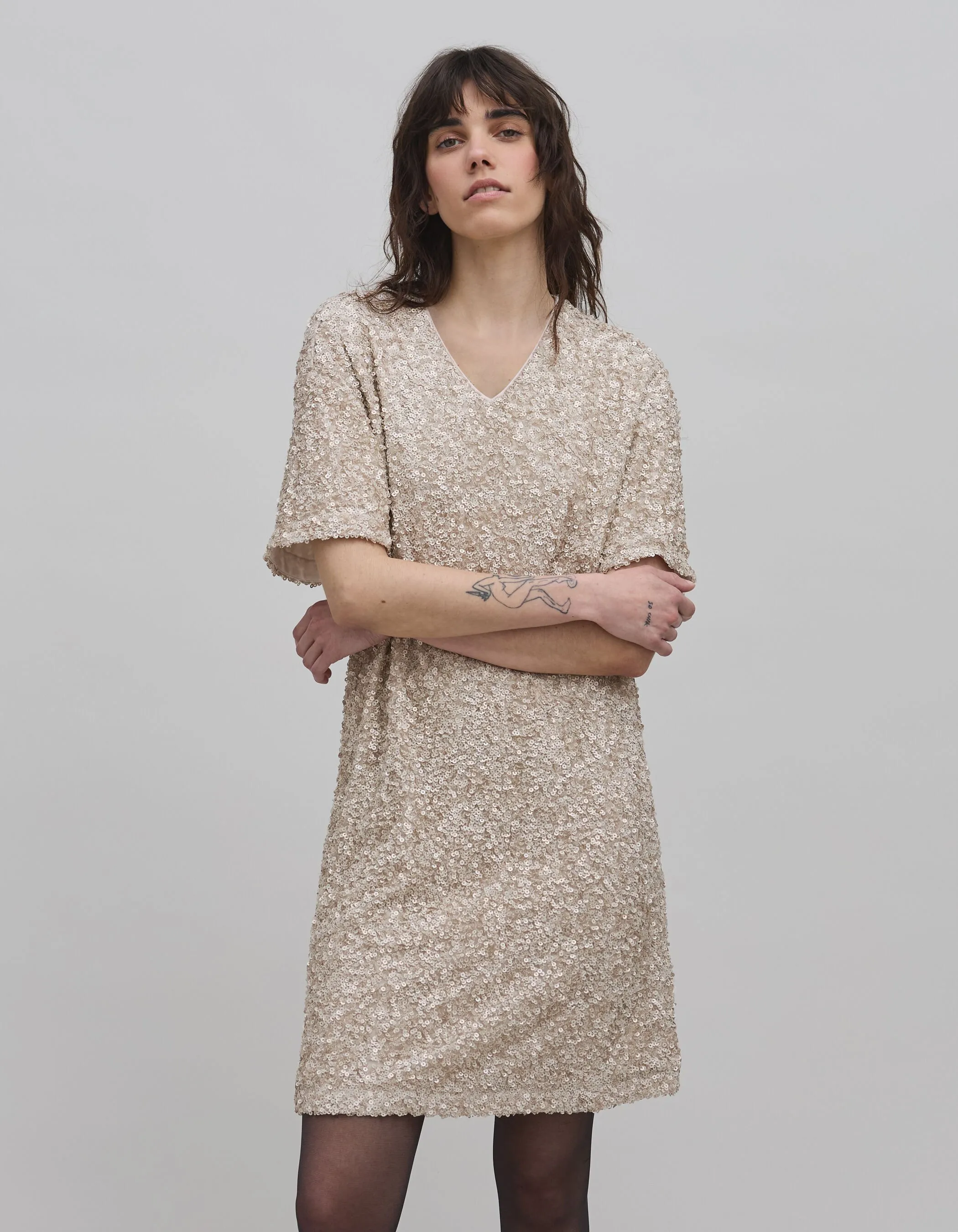 Robe champagne brodée sequins Femme