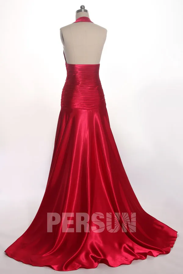 Robe de bal / soirée rouge foncé moulante décolleté plongeant col américain avec fente