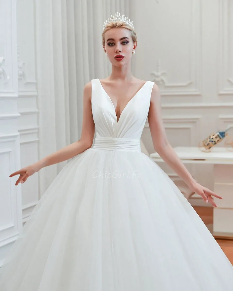 Robe De Mariée Princesse Simple Blanche Tulle Décolleté V Plongeant