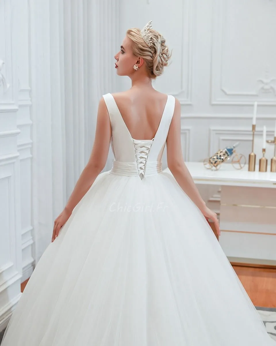 Robe De Mariée Princesse Simple Blanche Tulle Décolleté V Plongeant