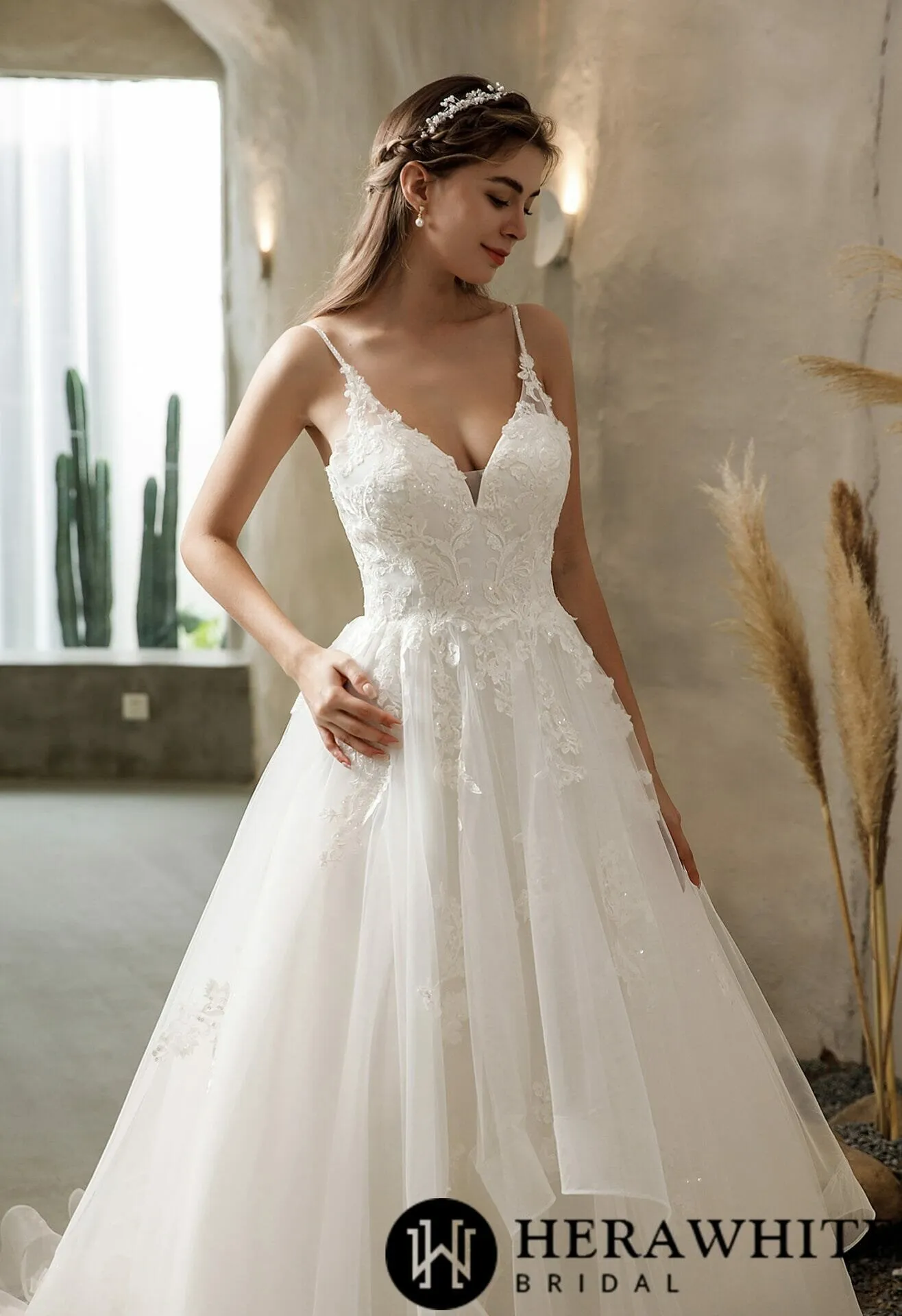 Robe de mariée princesse à sequins dentelle florale et volants