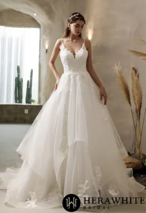 Robe de mariée princesse à sequins dentelle florale et volants