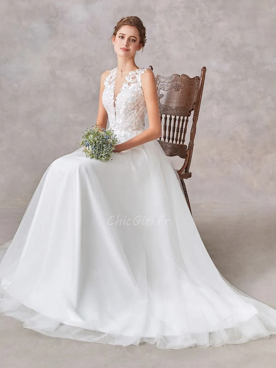 Robe De Mariée Trapèze élégante Tulle Dentelle Décolleté Plongeant Dos Couvert