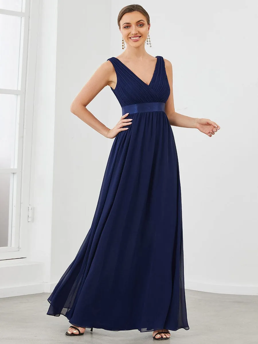 Robe de soirée A-ligne plissée sans manches à la taille en satin