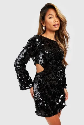 Robe droite découpée à sequins