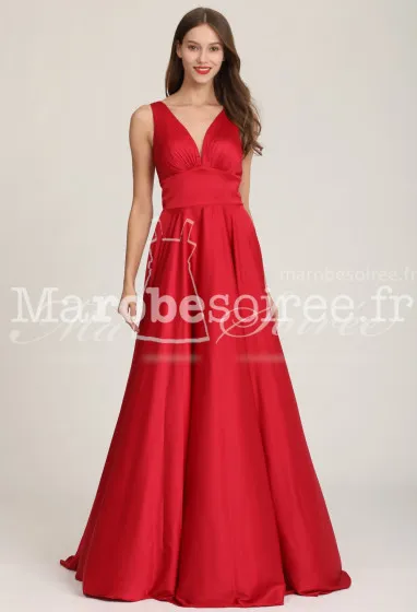 Robe longue avec décolleté plongeant - réf 2103 en Satin