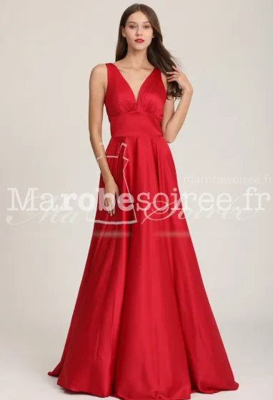 Robe longue avec décolleté plongeant - réf 2103 en Satin