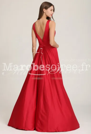 Robe longue avec décolleté plongeant - réf 2103 en Satin