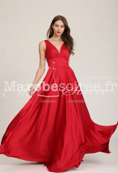 Robe longue avec décolleté plongeant - réf 2103 en Satin