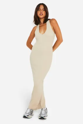 Robe longue basique à décolleté plongeant