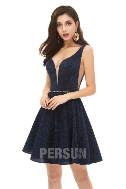 Robe soirée courte bleu marine décolleté plongeant à dos ouvert