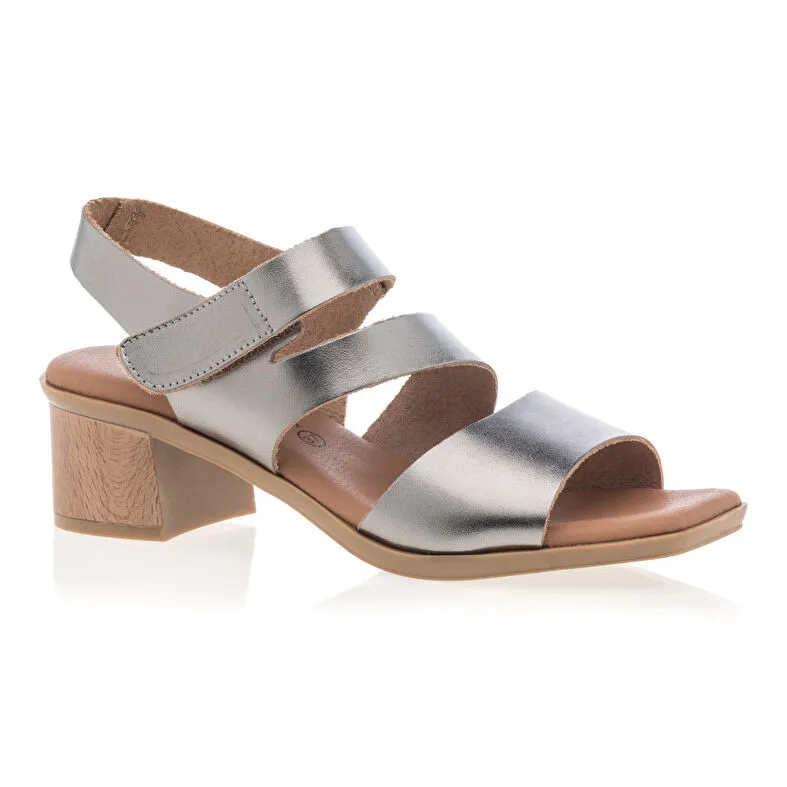 Sandales / nu-pieds Femme Gris Hee : Sandales / Nu-pieds . Besson Chaussures