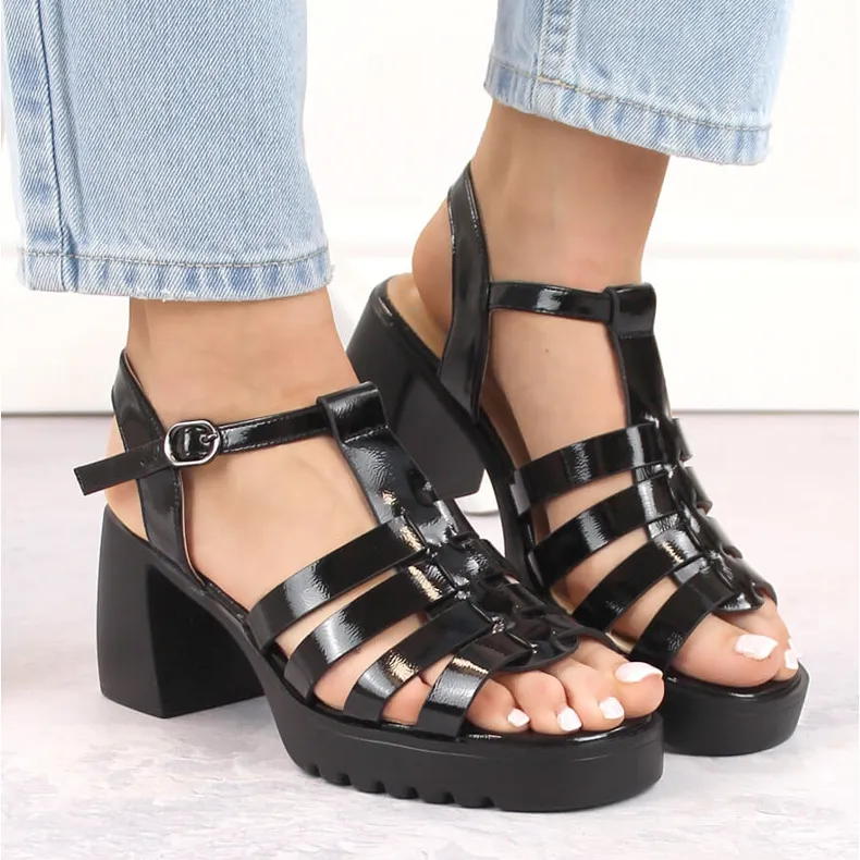 Sandales femme à talons hauts et plateforme en cuir verni, noir Vinceza 66621 le noir